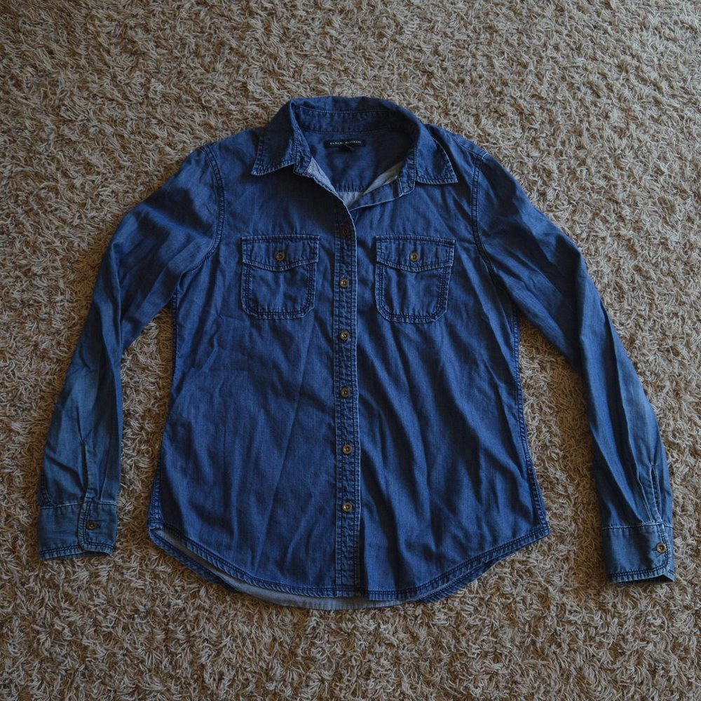 Banana Republic Long Sleeve Button-up Jean Shirt